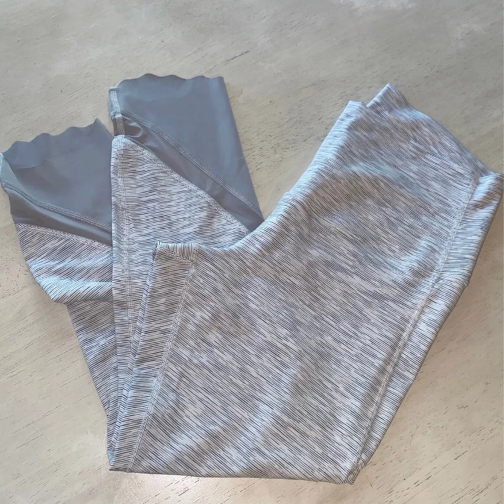 Lululemon leggings size 10